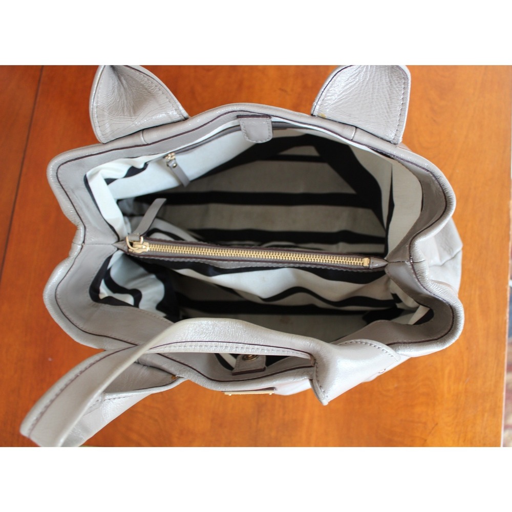 Kate Spade New York Grey Leather Pleated Tote Bag Striped Lining - Picture 10 of 15